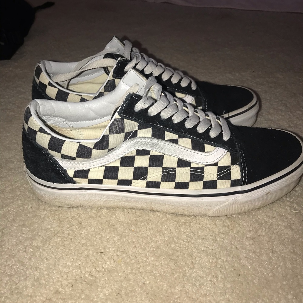 Women’s Black and White Checkered Old School Vans